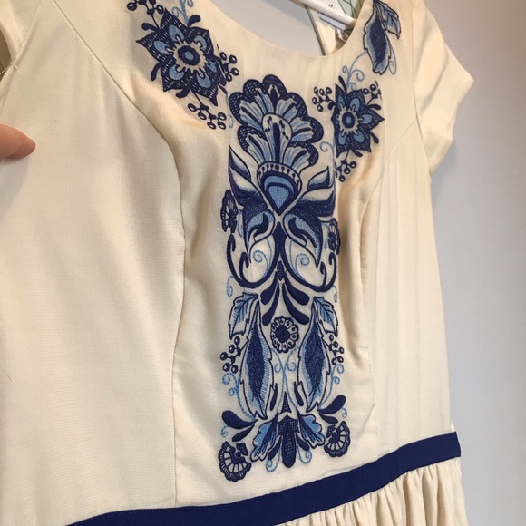 ModCloth cream maxi with blue embroidery - Picture 5 of 7